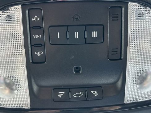 Used 2021 Dodge Durango GT image 19