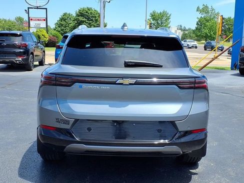 Used 2024 Chevrolet Equinox EV LT AWD/4WD image 18