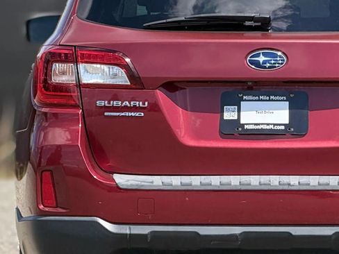 Used 2016 Subaru Outback 2.5i Premium image 13