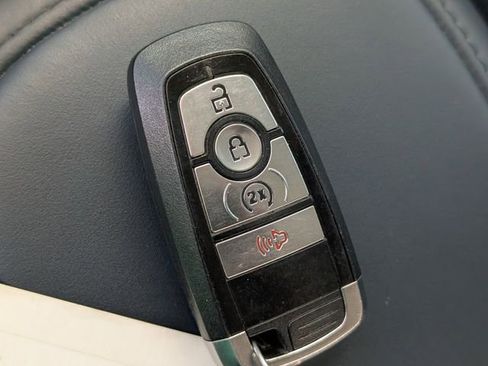 Used 2025 Ford Maverick XLT w/ XLT Luxury Package AWD/4WD image 26