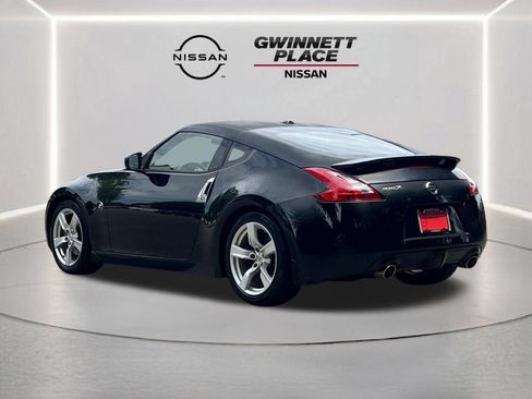 Used 2011 Nissan 370Z Touring RWD image 19