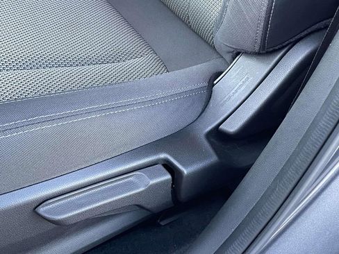 Certified 2024 Subaru Crosstrek 2.0i Premium image 7