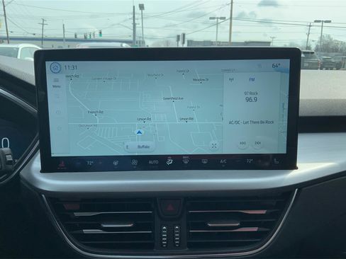 Used 2025 Ford Escape Platinum image 33