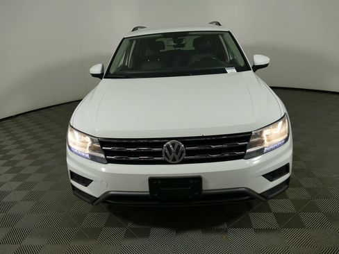 Used 2018 Volkswagen Tiguan SE AWD/4WD image 8