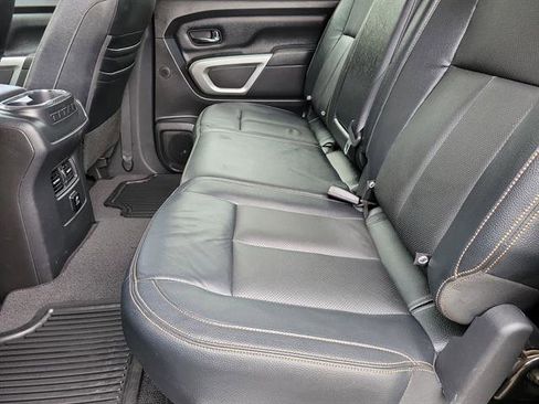 Used 2017 Nissan Titan SL w/ Texas Titan Edition image 7