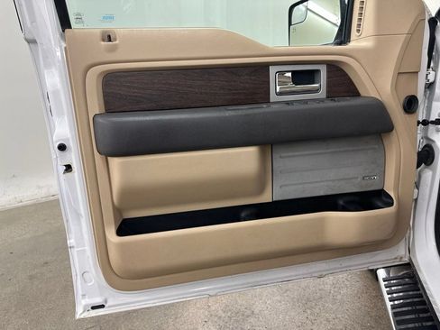 Used 2014 Ford F150 Lariat w/ Lariat Chrome Package AWD/4WD image 36