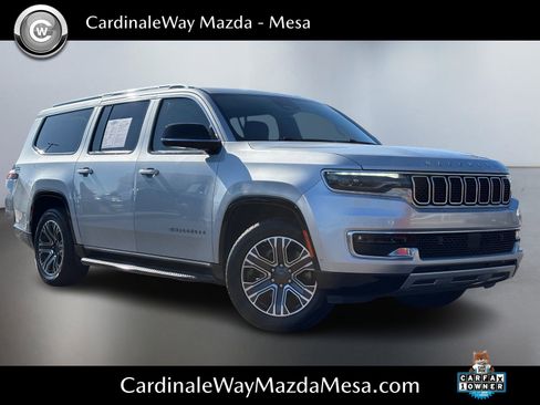 Used 2023 Jeep Wagoneer L Series II image 1