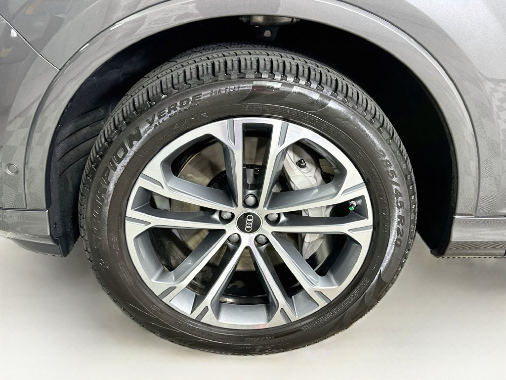 Used 2025 Audi Q7 2.0T Premium AWD/4WD image 24