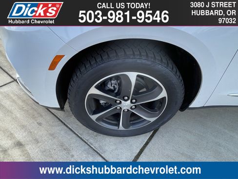 Used 2022 Buick Enclave Essence w/ Experience Buick Package AWD/4WD image 8