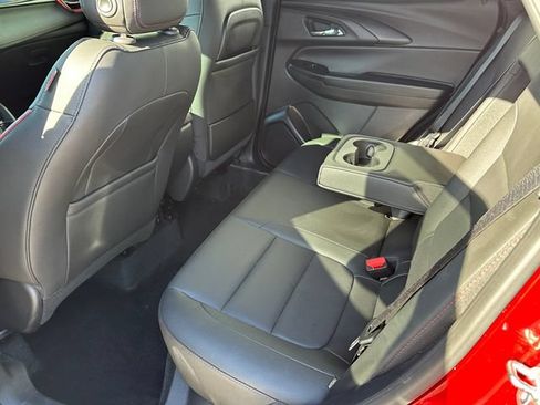 Used 2025 Chevrolet TrailBlazer RS w/ Convenience Package FWD image 12