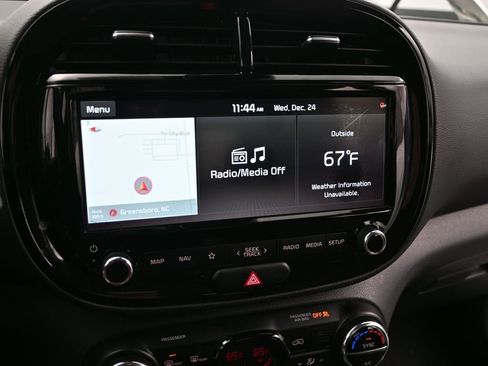 Used 2021 Kia Soul EX image 21