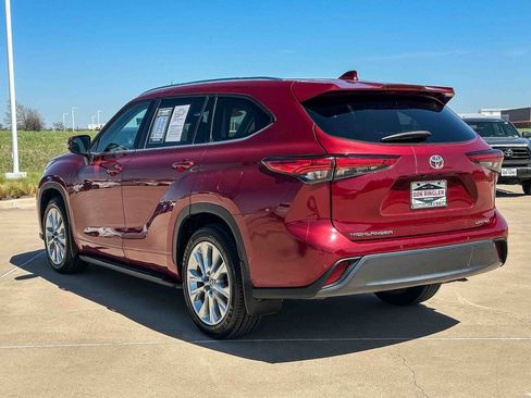 Used 2020 Toyota Highlander Limited image 5