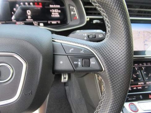 Used 2022 Audi SQ7 Prestige image 19