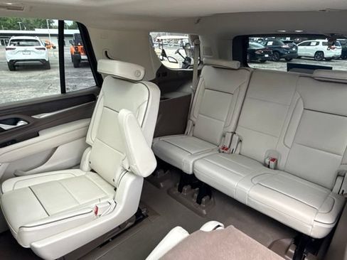 Used 2022 GMC Yukon Denali AWD/4WD image 29