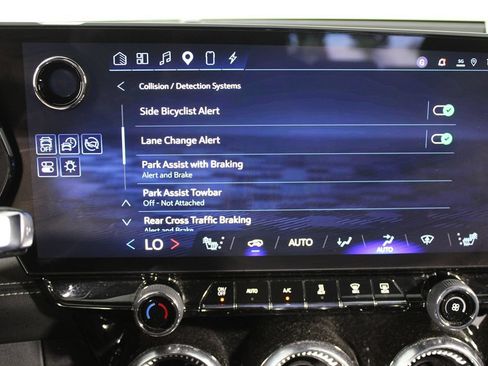 Used 2024 Chevrolet Blazer EV LT AWD/4WD image 15