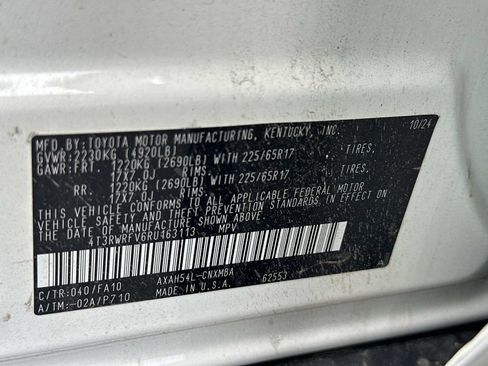 Used 2024 Toyota RAV4 XLE w/ Convenience Package AWD/4WD image 18