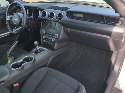Used 2019 Ford Mustang Coupe RWD image 27