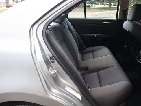 Used 2011 Suzuki Kizashi SE AWD/4WD image 21