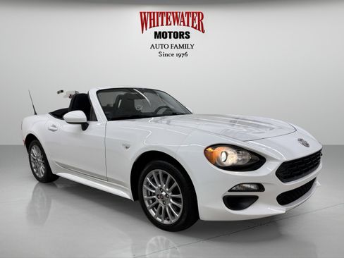 Used 2018 FIAT 124 Spider Classica w/ Technology Group image 8