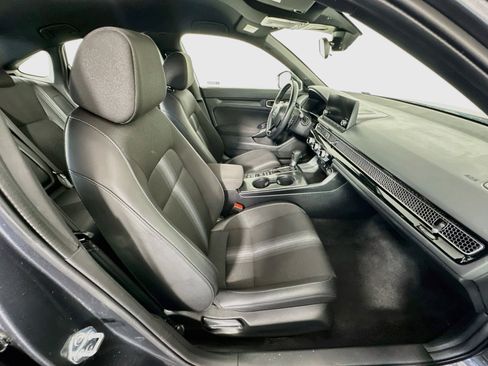 Used 2025 Honda Civic Sport image 31