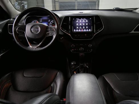 Used 2019 Jeep Cherokee Limited w/ Luxury Group AWD/4WD image 12