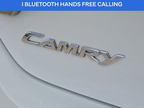 Used 2016 Toyota Camry SE image 11