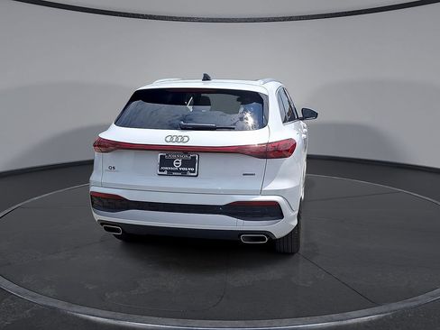 Used 2025 Audi Q5 Premium AWD/4WD image 8