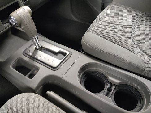 Used 2019 Nissan Frontier SV image 26