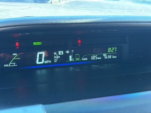 Used 2014 Toyota Prius V Three FWD image 17