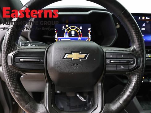 Used 2023 Chevrolet Colorado W/T RWD image 10
