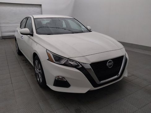 Used 2020 Nissan Altima 2.5 S FWD image 13
