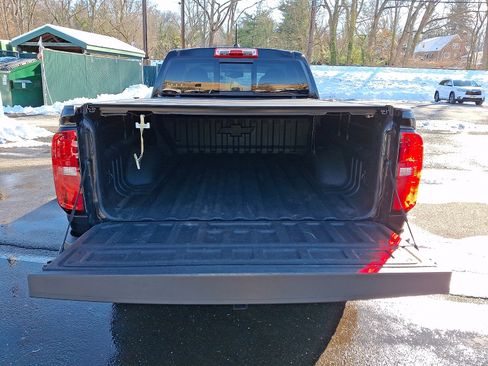 Used 2020 Chevrolet Colorado Z71 w/ Z71 Midnight Edition image 30