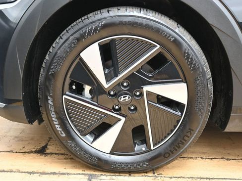 Used 2025 Hyundai Ioniq 5 SEL image 9