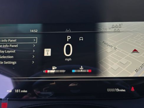 New 2026 Land Rover Range Rover Long Wheelbase SE AWD/4WD image 21