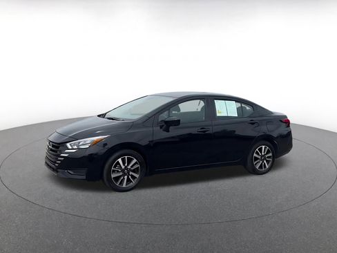 Used 2025 Nissan Versa SV FWD image 8