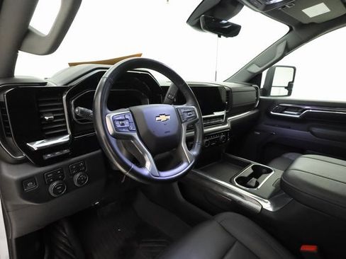 Used 2024 Chevrolet Silverado 3500 LTZ w/ LTZ Premium Package image 10