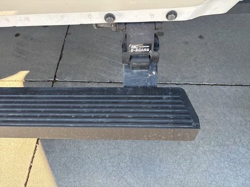 Used 2024 Jeep Gladiator Mojave w/ Safety Group image 22