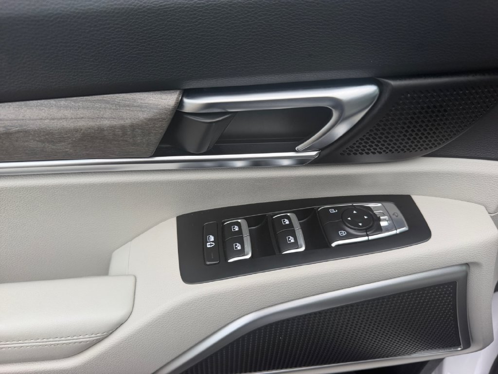 Certified 2022 Kia Telluride EX w/ EX Premium Package FWD image 11