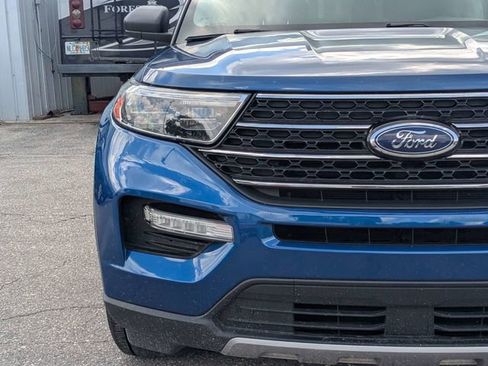 Used 2021 Ford Explorer XLT w/ Equipment Group 202A RWD image 10