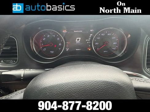 Used 2015 Dodge Charger SE w/ Power Sunroof Group RWD image 25