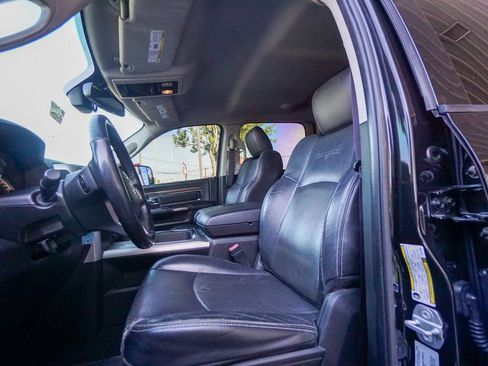 Used 2016 RAM 3500 Laramie image 17