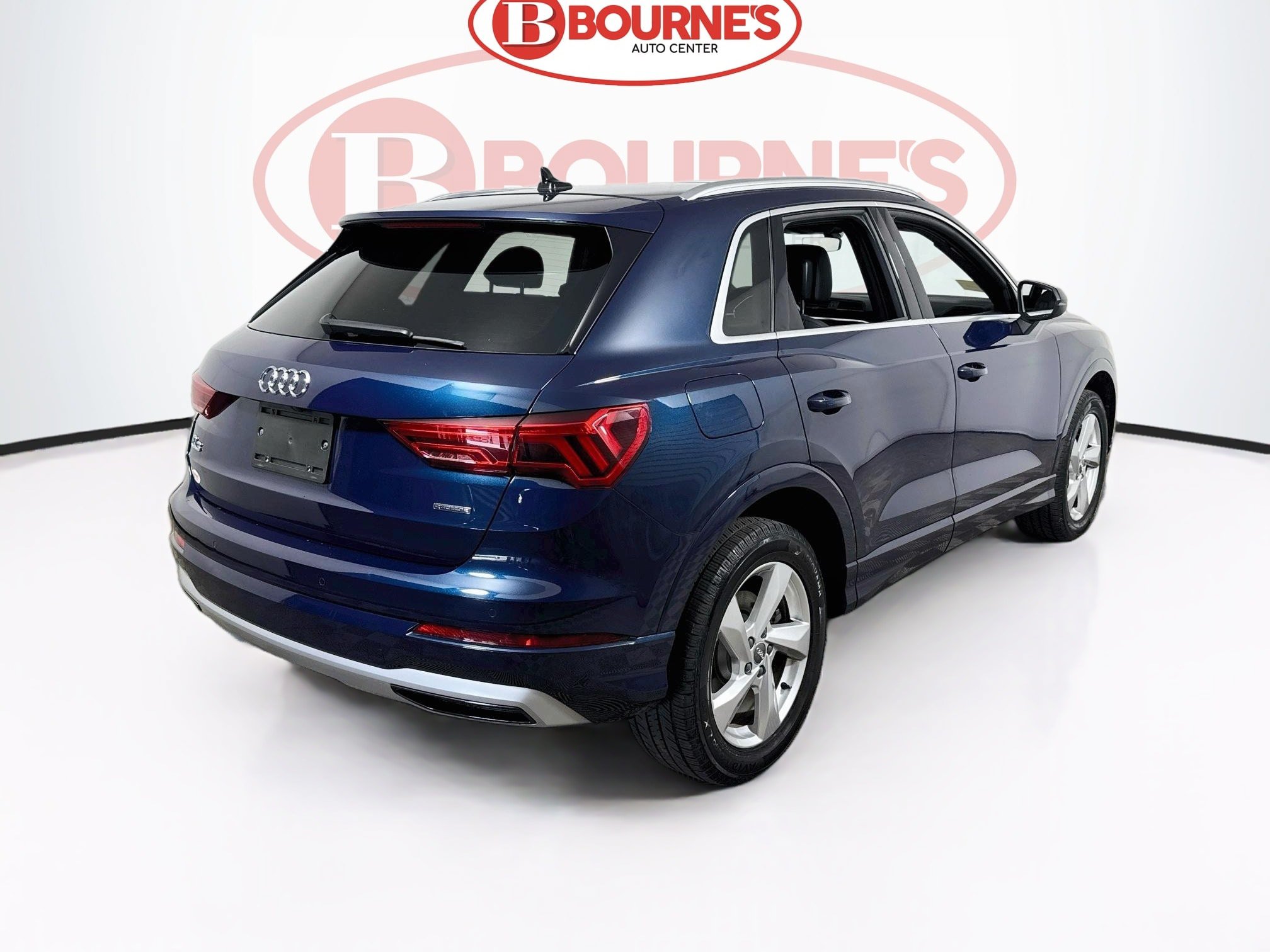 Used 2020 Audi Q3 2.0T Premium Plus w/ Premium Plus Package AWD/4WD image 11