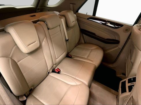 Used 2013 Mercedes-Benz ML 350 BlueTEC 4MATIC image 19