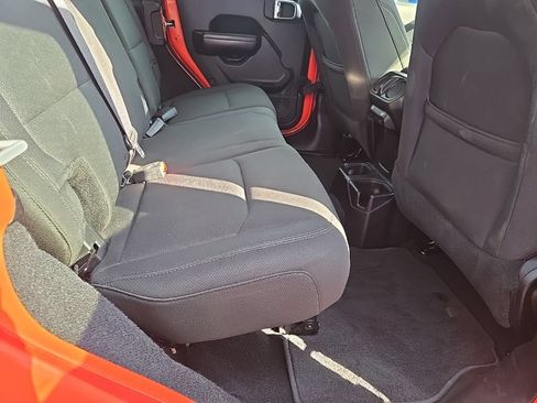 Used 2018 Jeep Wrangler Unlimited Sport S AWD/4WD image 77