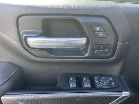 Used 2022 GMC Sierra 2500 AT4 w/ AT4 Premium Plus Package AWD/4WD image 24