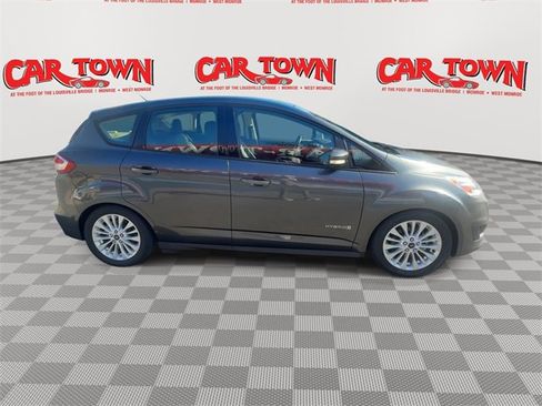 Used 2017 Ford C-MAX SE image 9
