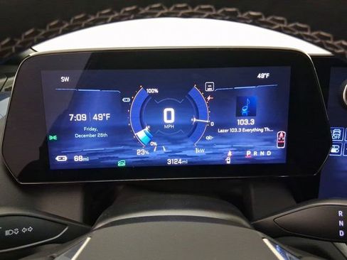 Used 2025 Chevrolet Equinox EV LT w/ Convenience Package image 25