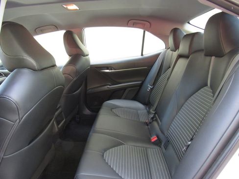 Used 2024 Toyota Camry SE FWD image 15