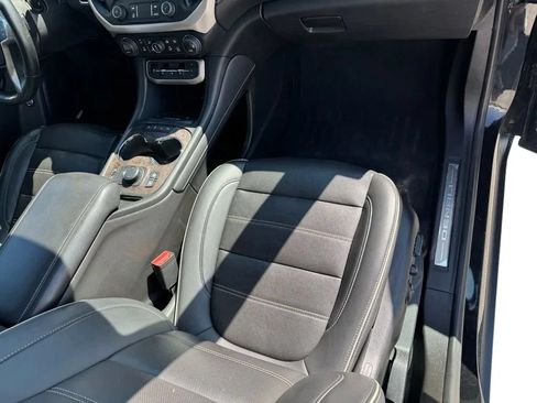 Used 2023 GMC Acadia Denali w/ Black Diamond Edition AWD/4WD image 15