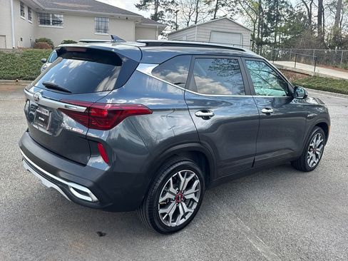 Used 2021 Kia Seltos SX w/ SX Sunroof Package AWD/4WD image 7